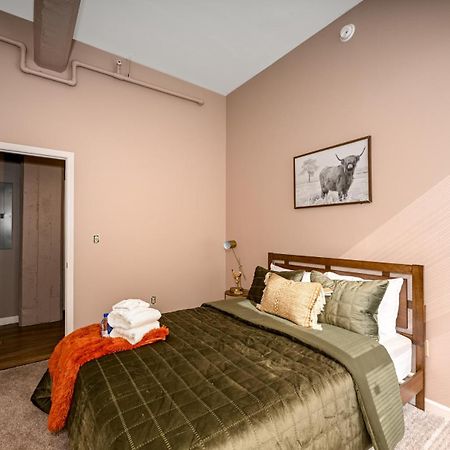 2 Bath Prkg+Gym+Sauna Perk Plaza +30 Day كليفلاند المظهر الخارجي الصورة