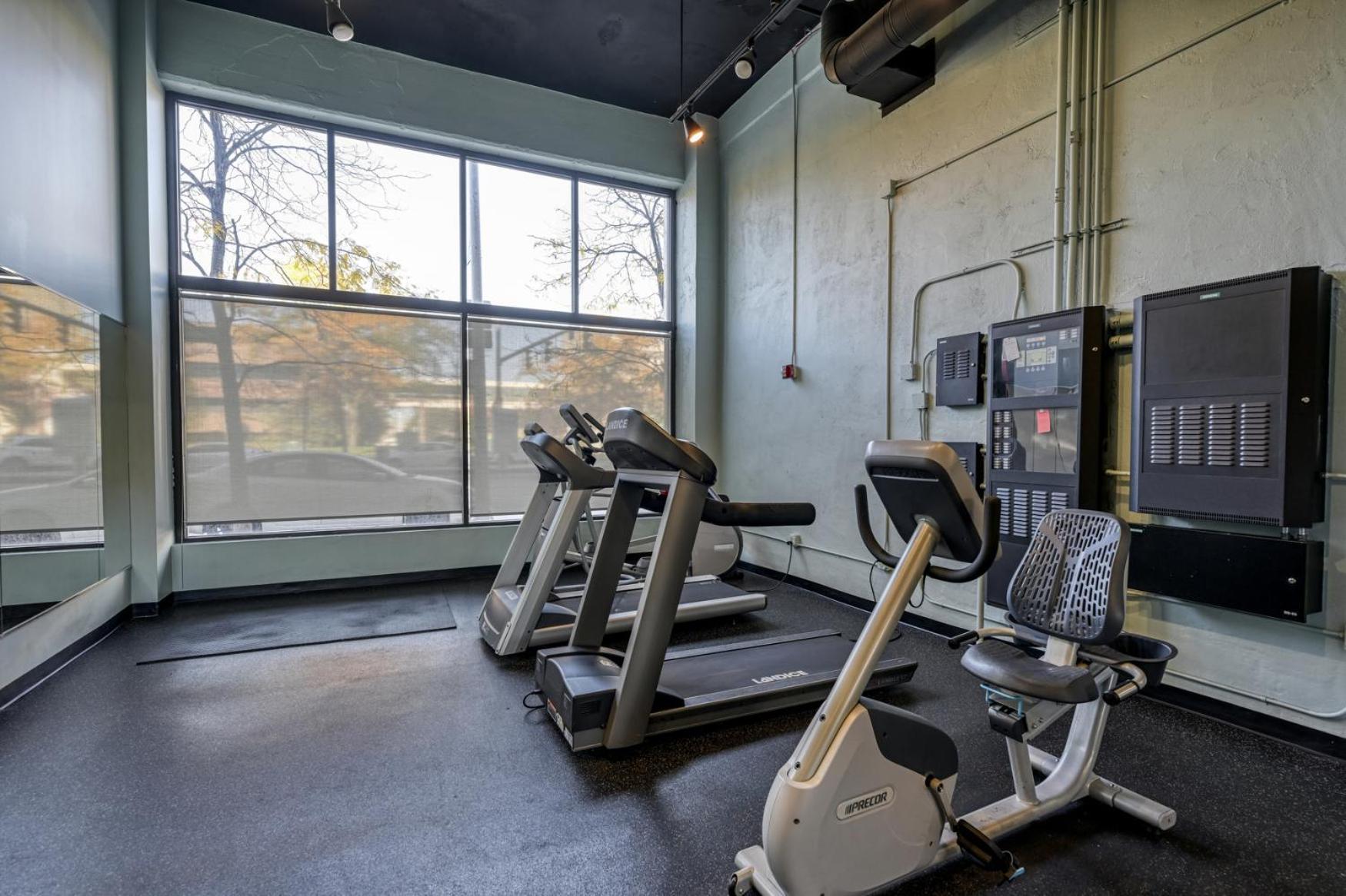 2 Bath Prkg+Gym+Sauna Perk Plaza +30 Day كليفلاند المظهر الخارجي الصورة